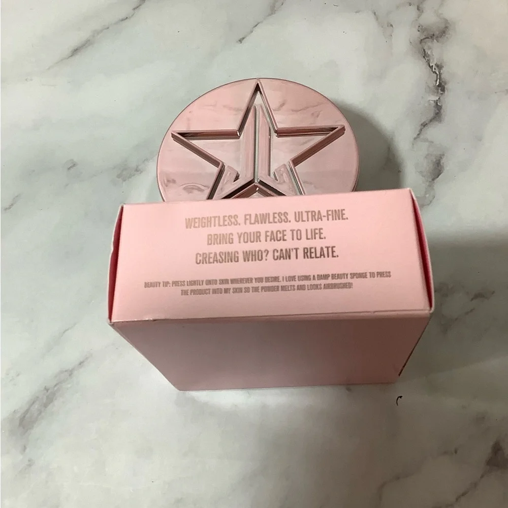 New Jeffree Star Luminous Setting Powder Honey